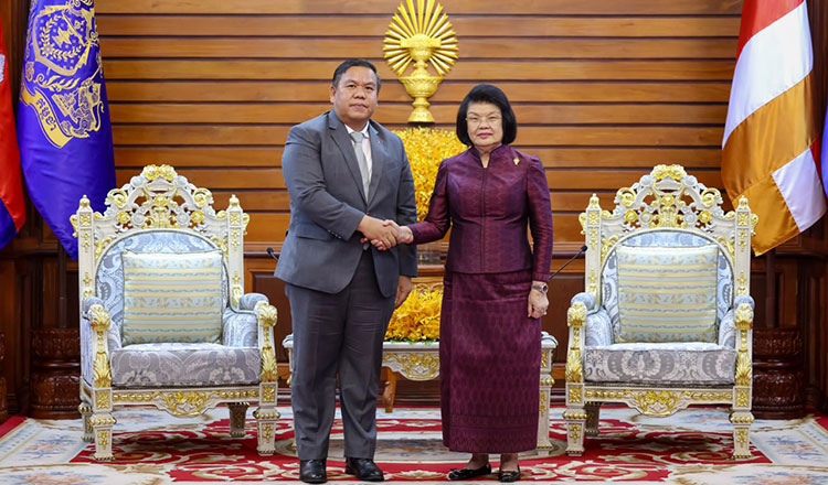 Lao envoy pledges to deepen trade ties and social development